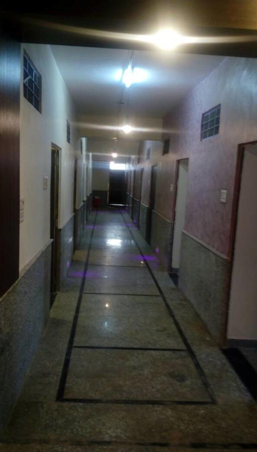 Hotel Pink Shark Sikar Ngoại thất bức ảnh