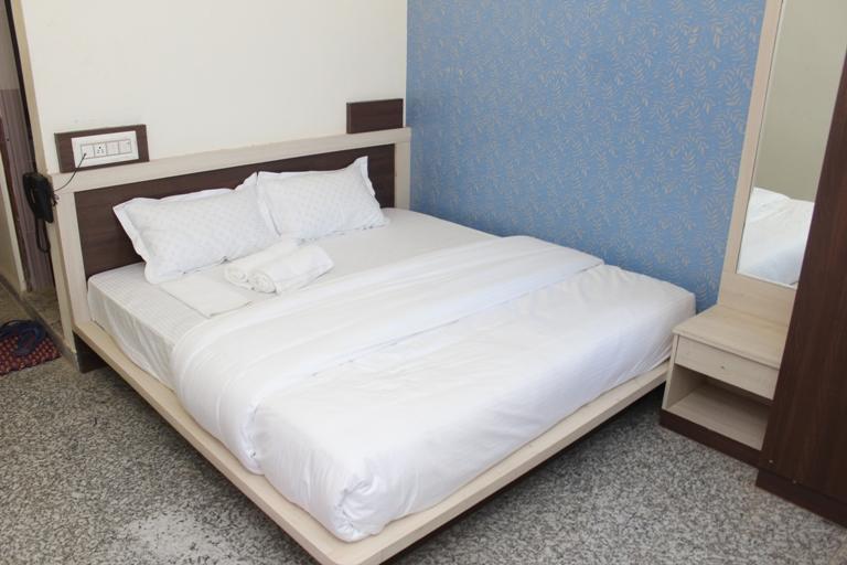 Hotel Pink Shark Sikar Ngoại thất bức ảnh